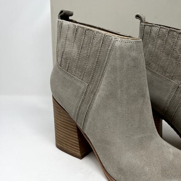 Marc Fisher LTD Orlanda Grey Suede Leather Block Heel Womens Bootie 10M New - Picture 3 of 11